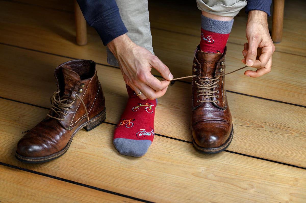 Socken mit Radmotiv